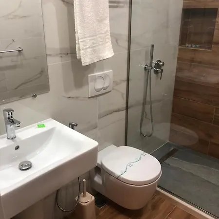 Ardo * Golem (Tirana)