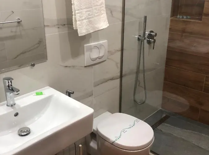 Ardo * Golem (Tirana)